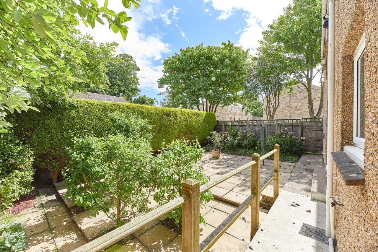 Xanadu: Stylish Family Home By The Pub And Beach Beadnell Exterior photo